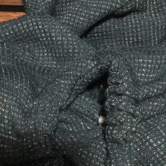 Free People size large Say When metallic keyhole - Picture 5 of 7